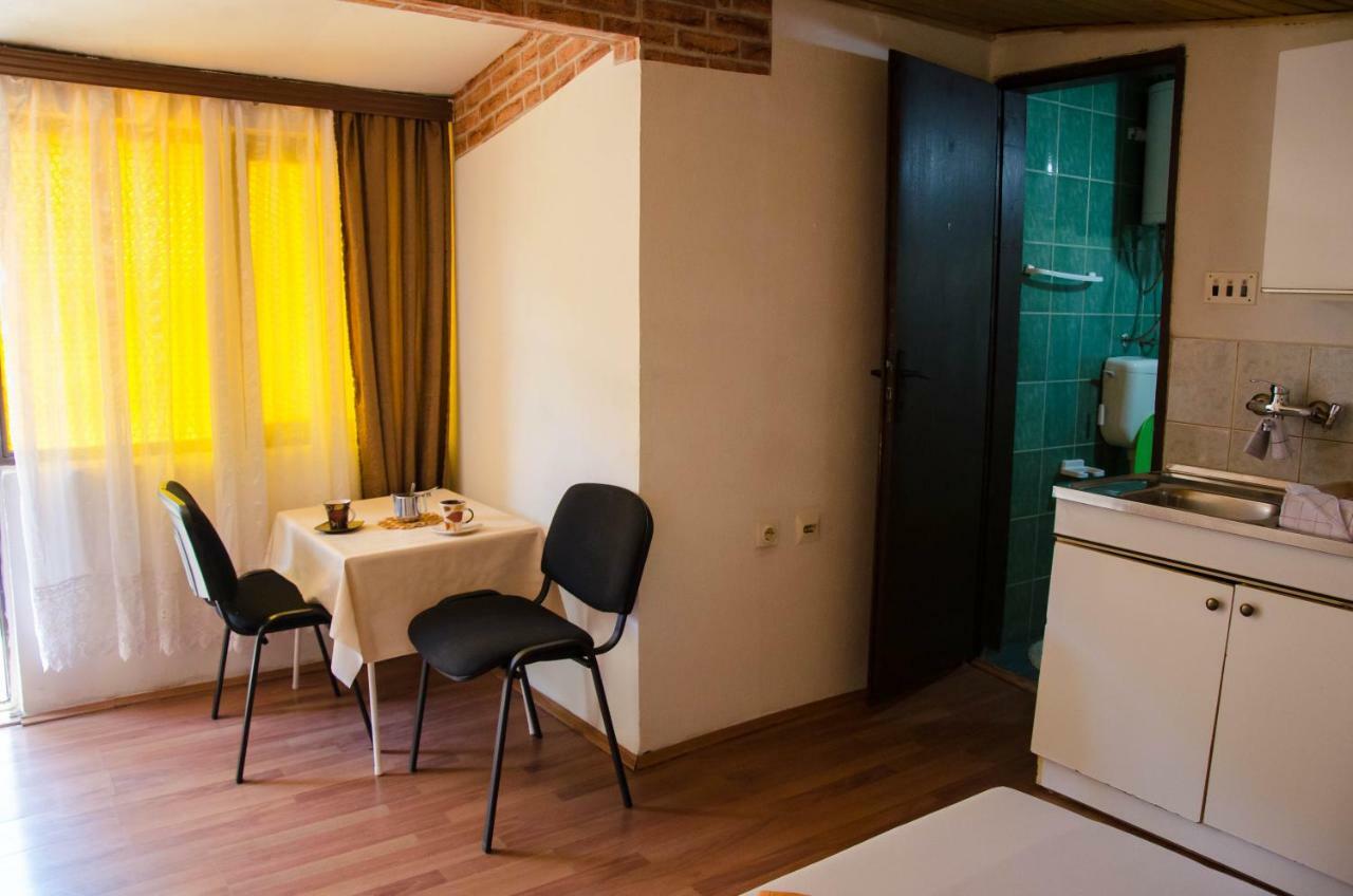 Studio-apartman Milena Podgorica Esterno foto